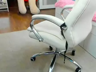 SquirtySexyMilf's Live Sex Cam Show