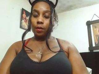 Live cam show with Chole12owens