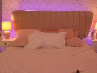 MirandaHobbs's Live Sex Cam Show