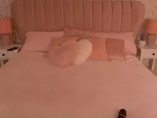 MirandaHobbs's Live Sex Cam Show