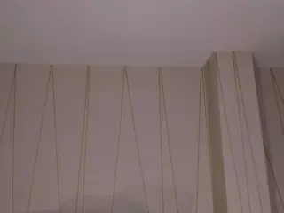 SQUIRTER DOLL's Live Sex Cam Show