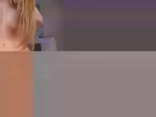 SQUIRTER DOLL's Live Sex Cam Show