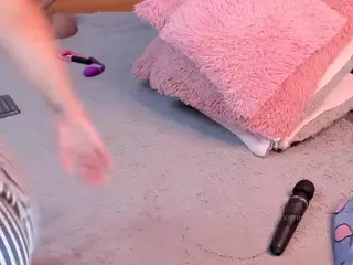 Kinkymornings's Live Sex Cam Show