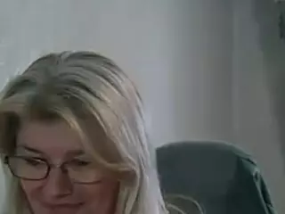 DianaCrystal's Live Sex Cam Show