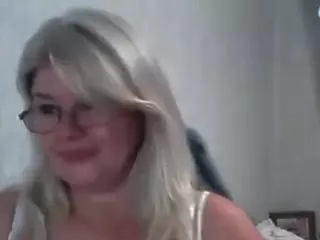 DianaCrystal's Live Sex Cam Show