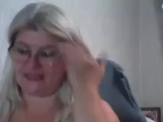 DianaCrystal's Live Sex Cam Show