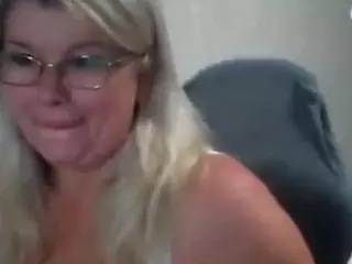 DianaCrystal's Live Sex Cam Show