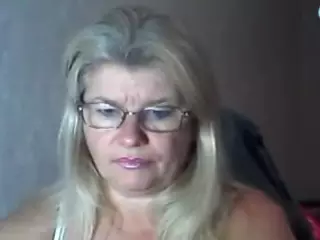 DianaCrystal's Live Sex Cam Show
