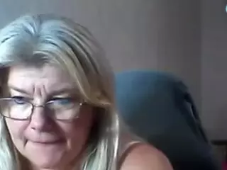 DianaCrystal's Live Sex Cam Show
