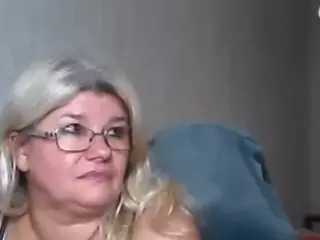 DianaCrystal's Live Sex Cam Show