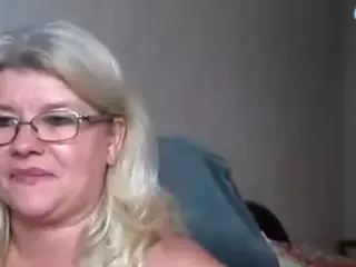DianaCrystal's Live Sex Cam Show