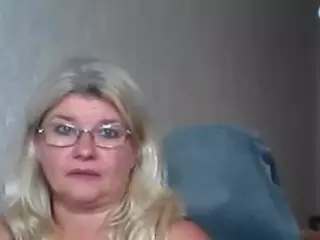 DianaCrystal's Live Sex Cam Show