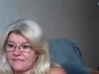 DianaCrystal's Live Sex Cam Show