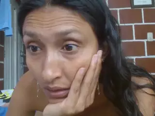 rapunzel5's Live Sex Cam Show