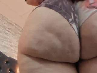 Live cam show with BIG BBW