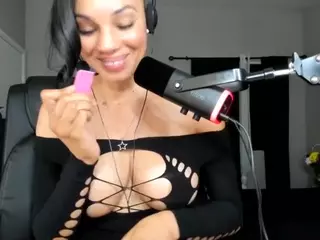 Myonna The Cum God's Live Sex Cam Show