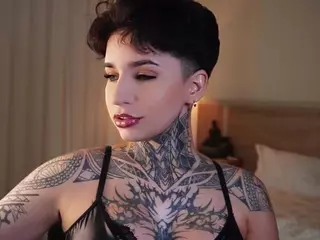 Alice Shazaham's Live Sex Cam Show
