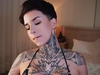 Alice Shazaham's Live Sex Cam Show