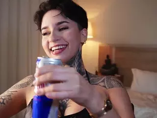 Alice Shazaham's Live Sex Cam Show