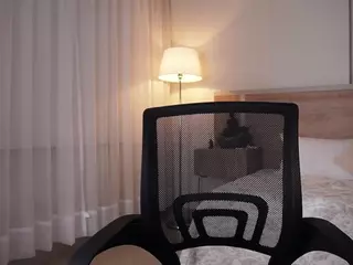 Alice Shazaham's Live Sex Cam Show