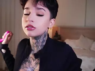Alice Shazaham's Live Sex Cam Show