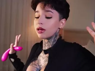 Alice Shazaham's Live Sex Cam Show