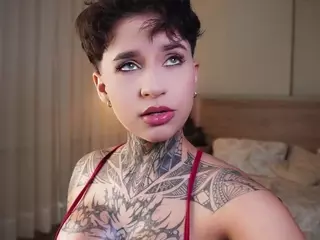 Alice Shazaham's Live Sex Cam Show