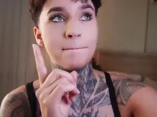 Alice Shazaham's Live Sex Cam Show
