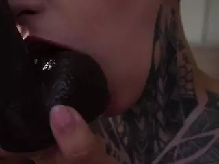 Alice Shazaham's Live Sex Cam Show