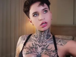 Alice Shazaham's Live Sex Cam Show