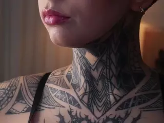 Alice Shazaham's Live Sex Cam Show