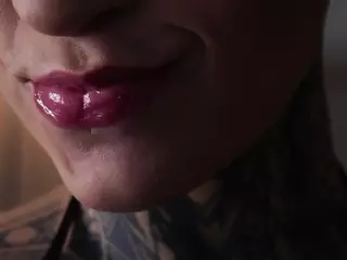 Alice Shazaham's Live Sex Cam Show