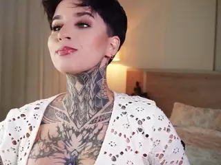 Alice Shazaham's Live Sex Cam Show