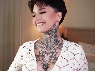 Alice Shazaham's Live Sex Cam Show