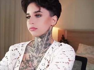 Alice Shazaham's Live Sex Cam Show