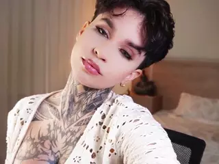 Alice Shazaham's Live Sex Cam Show