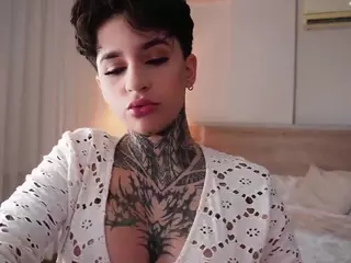 Alice Shazaham's Live Sex Cam Show