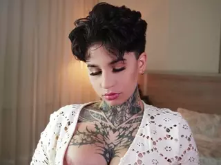 Alice Shazaham's Live Sex Cam Show