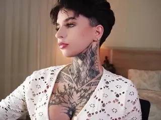 Alice Shazaham's Live Sex Cam Show