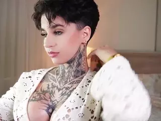 Alice Shazaham's Live Sex Cam Show