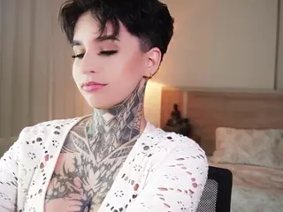 Alice Shazaham's Live Sex Cam Show