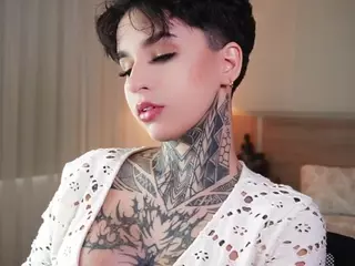Alice Shazaham's Live Sex Cam Show