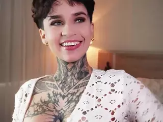 Alice Shazaham's Live Sex Cam Show
