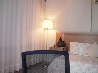 Alice Shazaham's Live Sex Cam Show