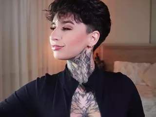 Alice Shazaham's Live Sex Cam Show