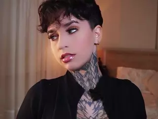 Alice Shazaham's Live Sex Cam Show
