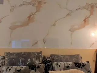 Lea Thompson's Live Sex Cam Show