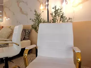 Lea Thompson's Live Sex Cam Show
