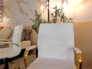 Lea Thompson's Live Sex Cam Show