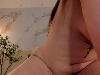 Lea Thompson's Live Sex Cam Show
